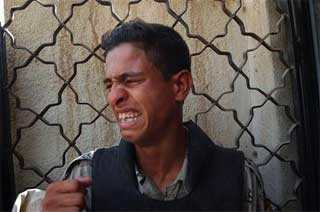 ap_iraq_cryingman.jpg
