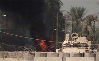 ap_iraq_tankfire.jpg